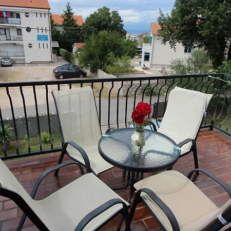 Lastavica 4* Malinska