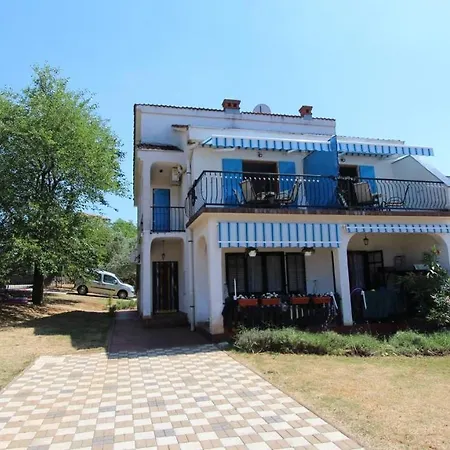 Lastavica Pensjonat Malinska