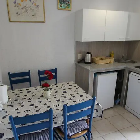 Lastavica 3* Malinska