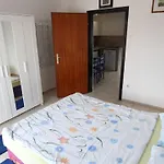 בית הארחה Lastavica 4*