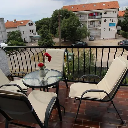 Guest house Lastavica *